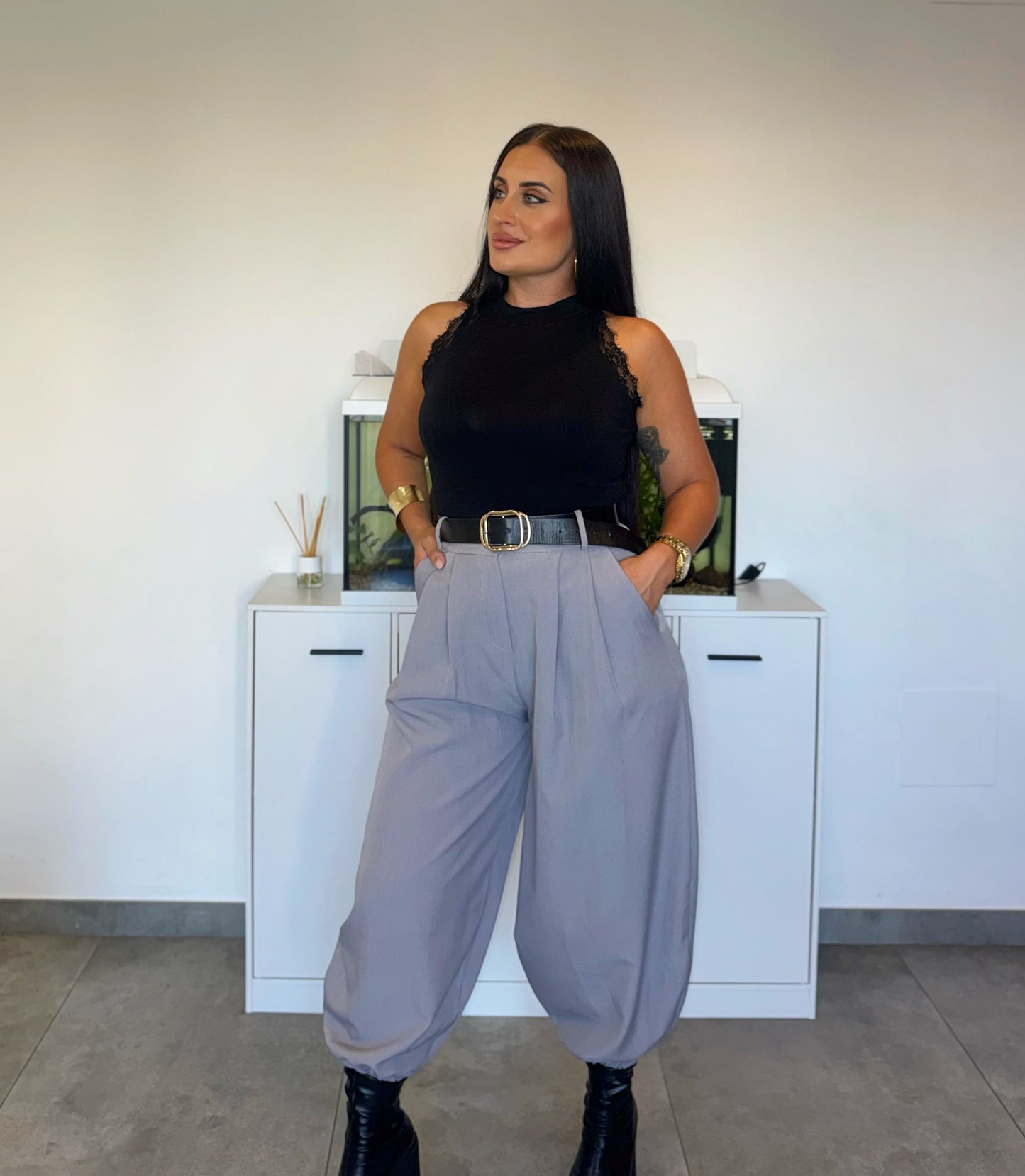 Camiseta Halter Encaje Negra
